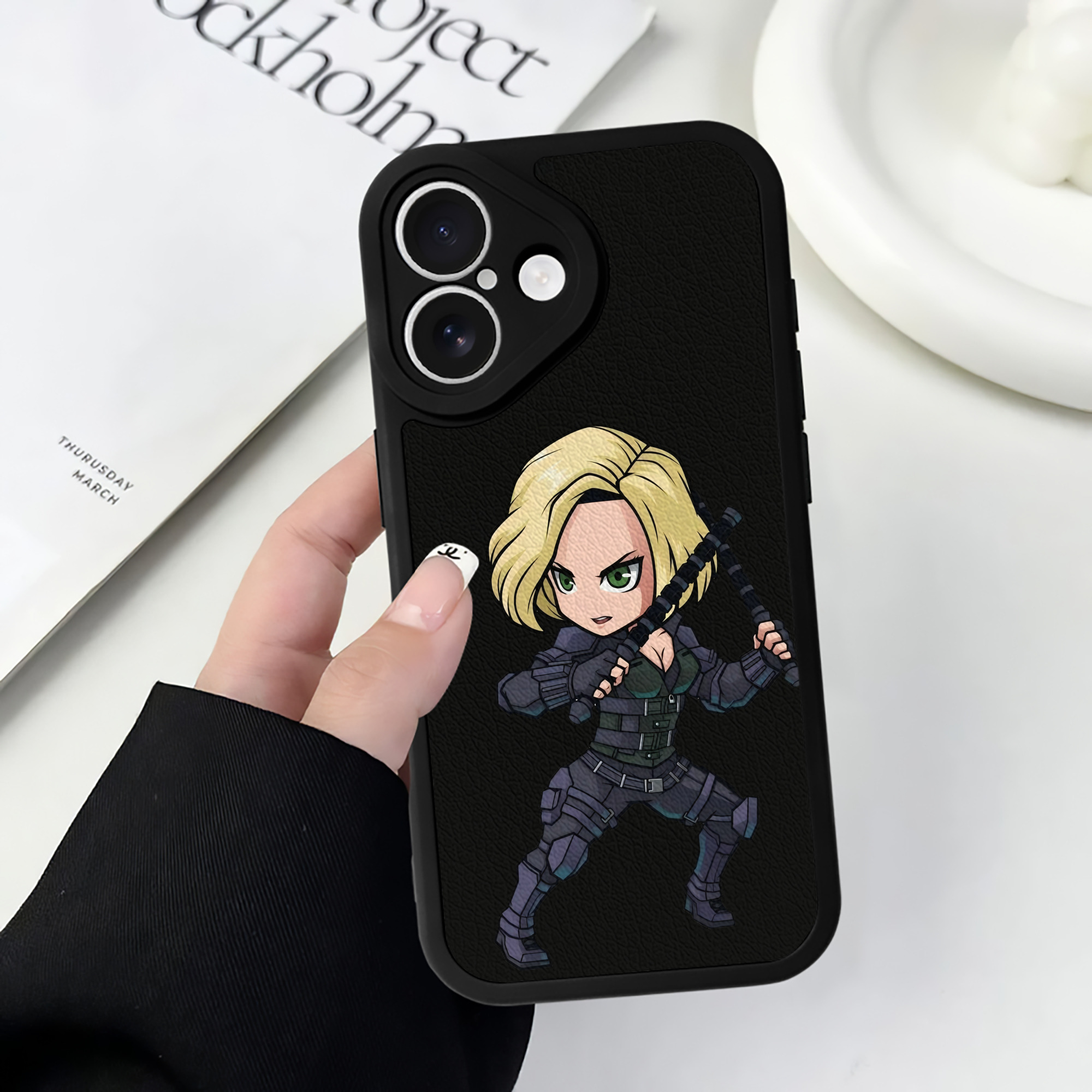 （画像用） アベンジャーズ The Avengers 【iPhone 16シリーズ対応】シリコンスマホケース（レザー調） 材質：シリコン